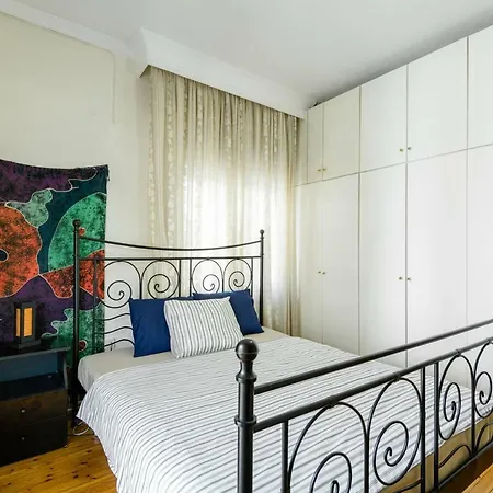 Cozy And Bright In The Heart Of The Apartment Thessaloniki